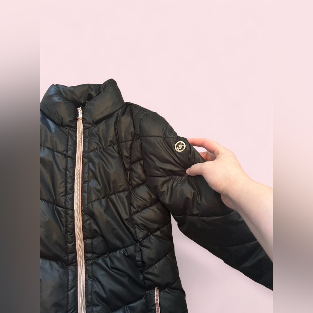 Michael Kors Youth Black Quilted Puffer Coat Size 10–12 Blush Lining - Picture 2 of 5